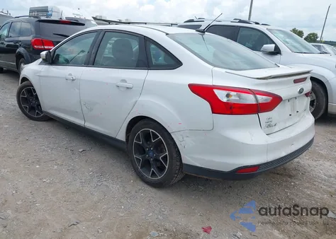 2013 Ford Focus Se z USA, uszkodzony, nr VIN 1FADP3F24DL166619